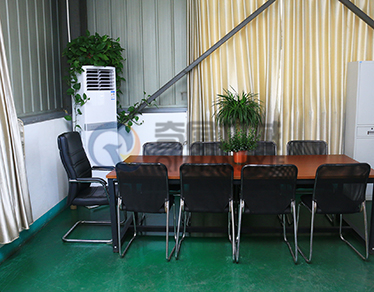 廠房設(shè)備-浙江奇展機械制造有限公司